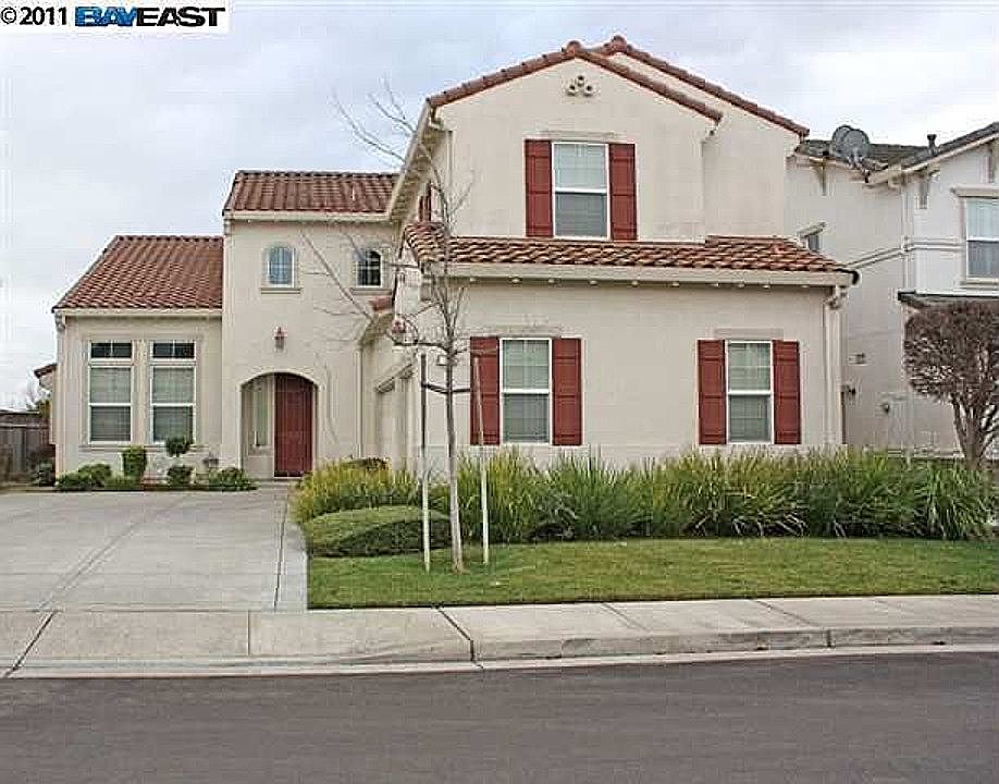 1st image of 3718 Oakhurst Way