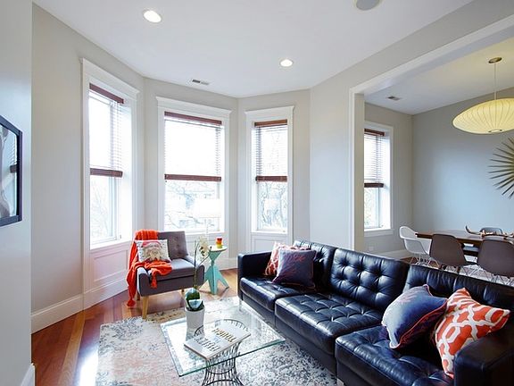 4th image of 1120 W Oakdale Ave APT 3F