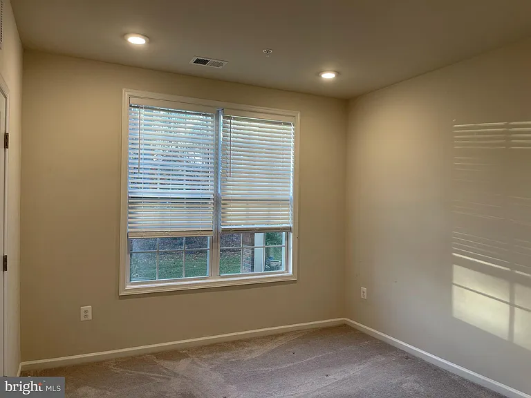 23255 Milltown Knoll Sq #102 — Photo 12