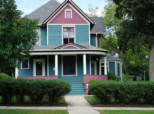 870 Mill St, Elgin, IL 60123