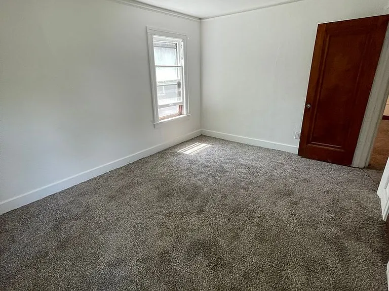 3656 Bedford St — Photo 9