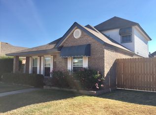 1100 SW 23rd St, Moore, OK 73170