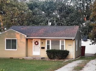 1228 N Fairview Ave, Decatur, IL 62522