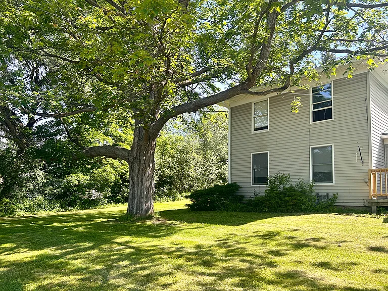 475 S Main St #1 — Photo 4