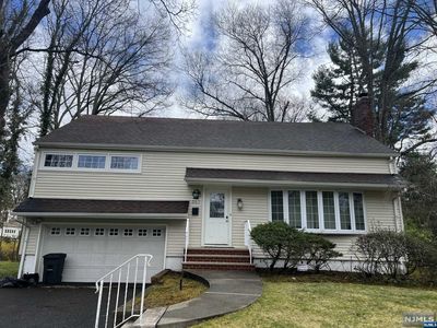 357 Pleasant Ln, Haworth, NJ, 07641