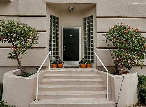 3rd image of 4040 Avondale Ave APT 105