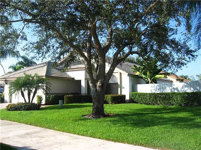 1st image of 180 Citrus Ave