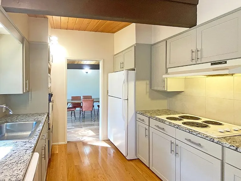 NW Alder Creek Dr — Photo 6