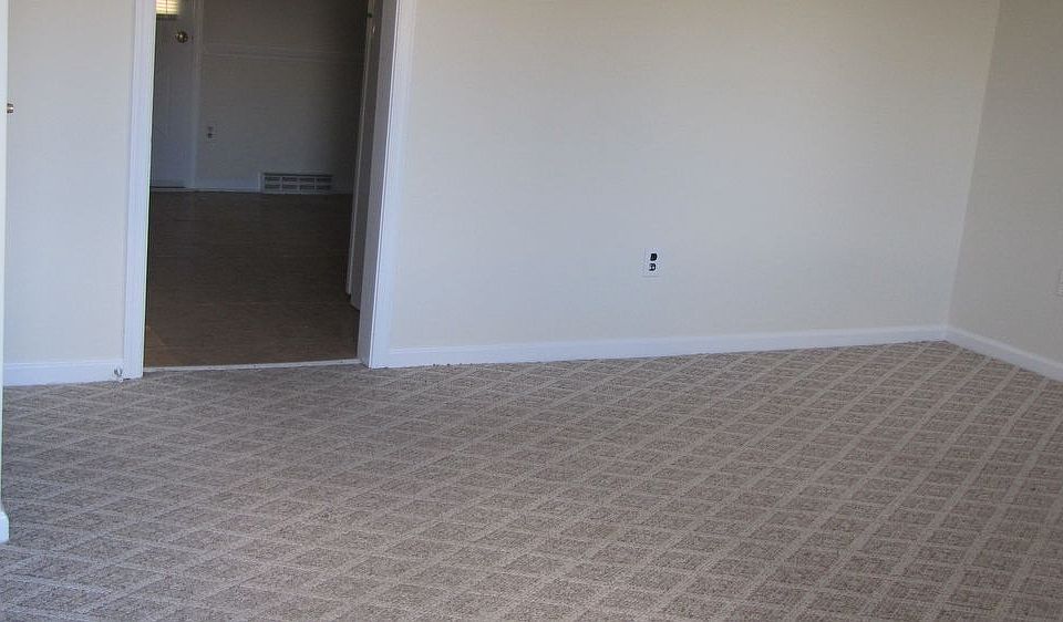 1st image of 3911 Meadowdale Blvd