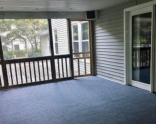 5th image of 7825 Newington Woods Dr
