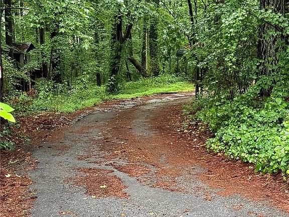 2nd image of 1862 Forrest Rd