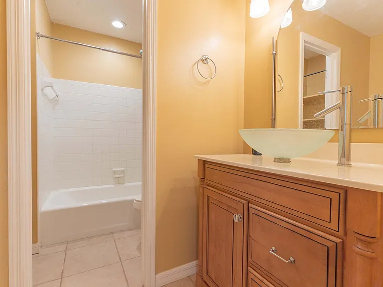 5850 Cypress Gardens Blvd #607 — Photo 9