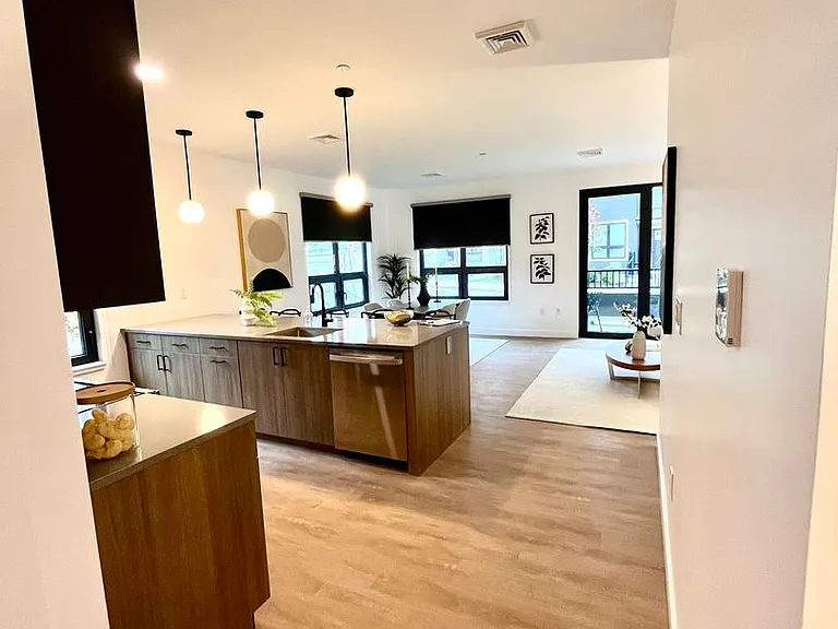 99 Gardner St #2D — Photo 10