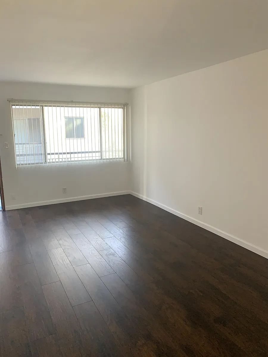 Building Photo - 1822 Francisco St #12