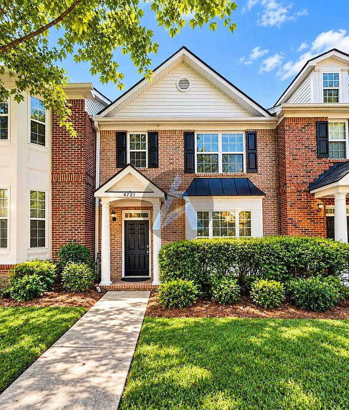 2 bed, 2.5 bath, 1479 sqft, $1,850 — Photo 1