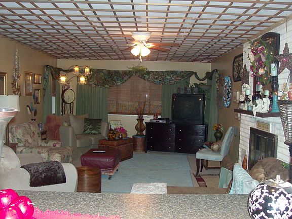 Spacious Living Room