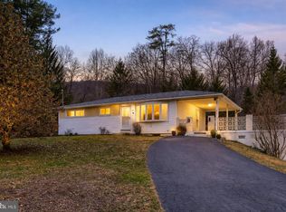 98 Pine St, Dillsburg, PA 17019