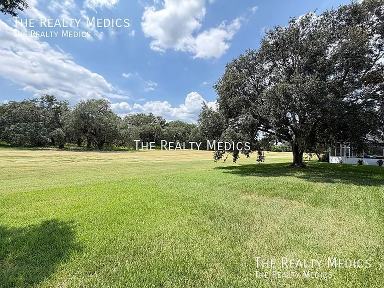 1565 The Oaks Blvd — Photo 5