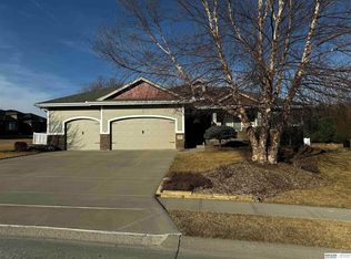 12728 S 82nd St, Papillion, NE 68046