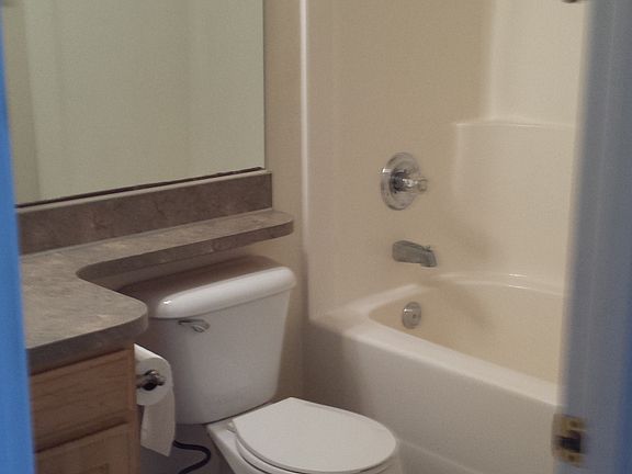 5th image of 8108 Langara Dr