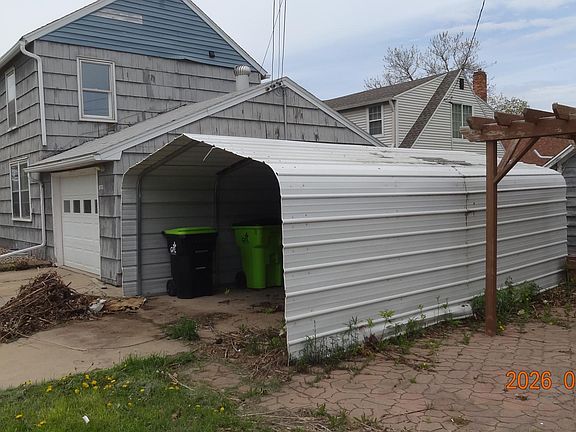5th image of 1355 Main St S