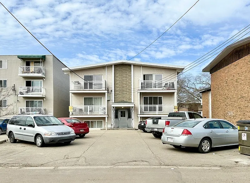 1 bed, 1.0 bath, 800 sqft, $1,100 — Photo 3