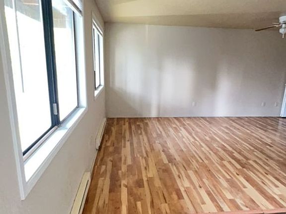 4th image of 1530 Newmark Ave APT C