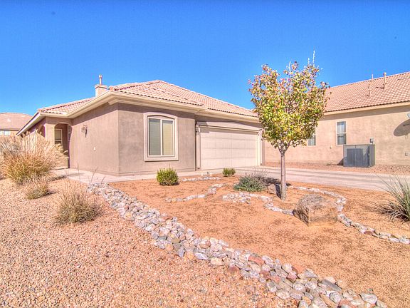 2nd image of 735 Desert Marigold Ct