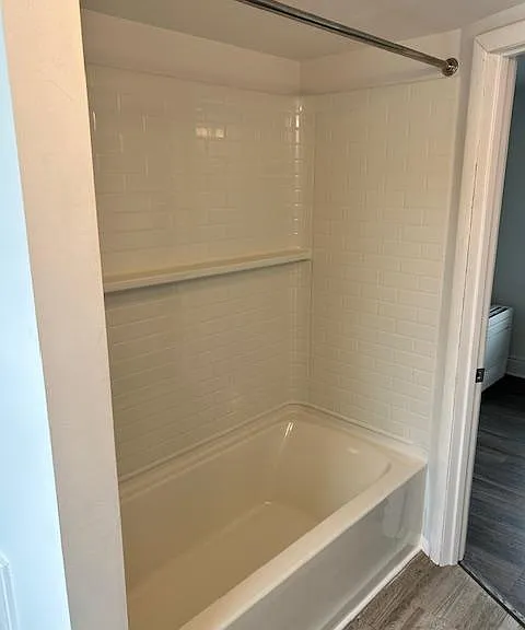 512 S Laurel St — Photo 23