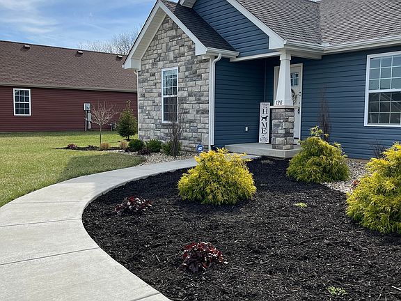 3rd image of 128 Bentley Dr
