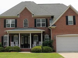 7212 Holmfield Rd, Fayetteville, NC 28306