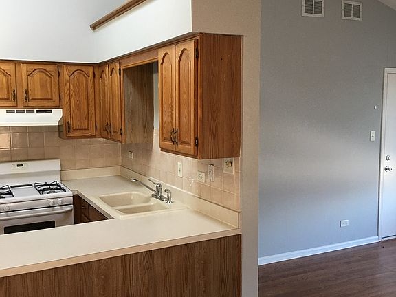 4th image of 7405 Southwest Hwy APT 3E