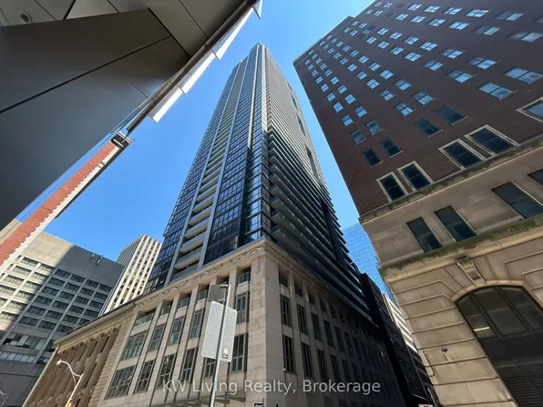 70 Temperance St #2708, Toronto, ON M5H 0B1