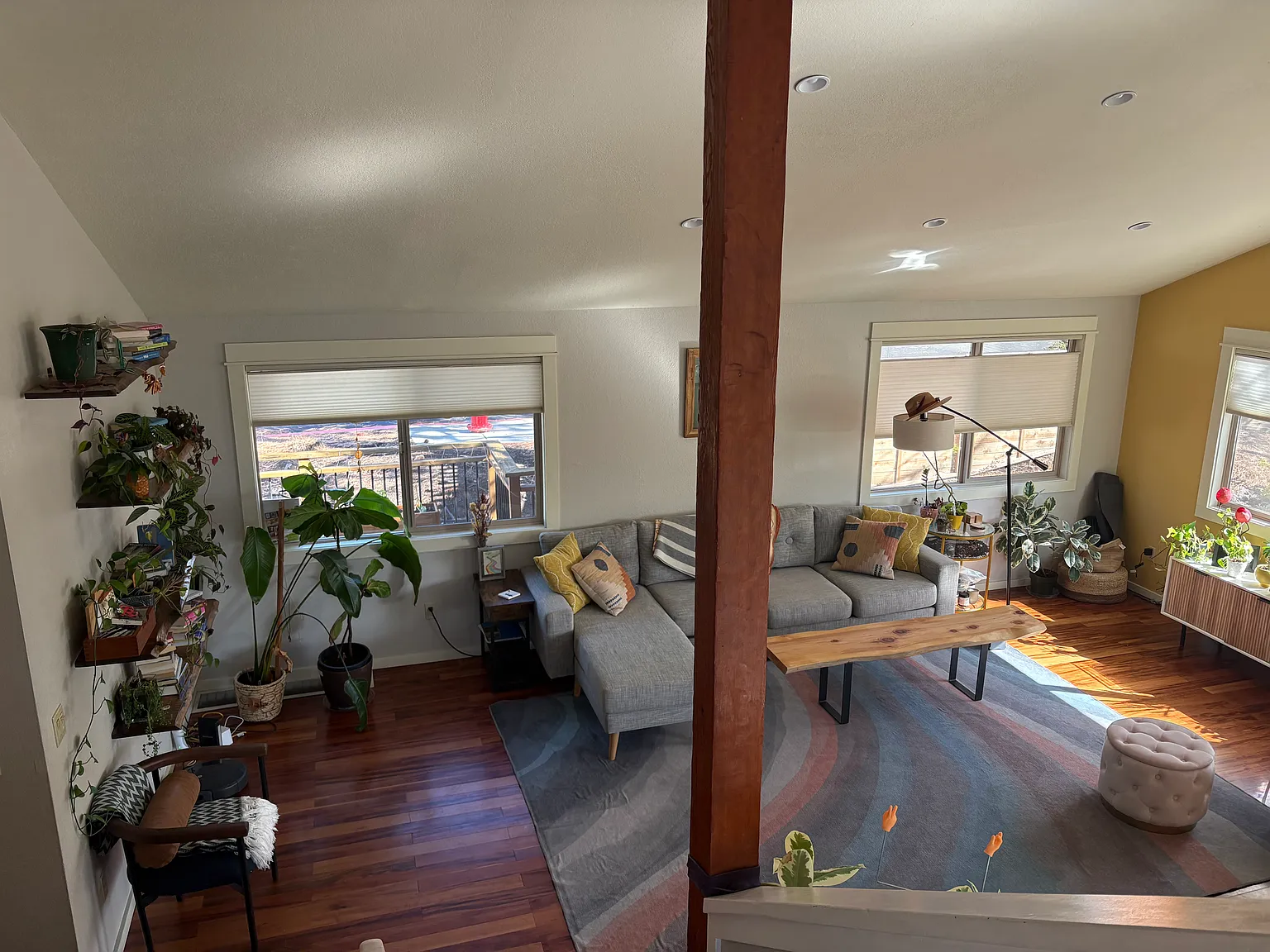 3 bed, 1320 sqft, $3,500 — Photo 2