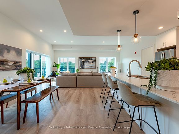 5th image of 121 Mary St #311