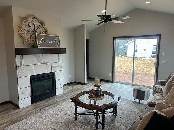 3rd image of 3727 E Callalilly Ln
