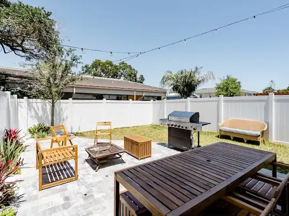 815 7th Ave S, Jacksonville Beach, FL 32250