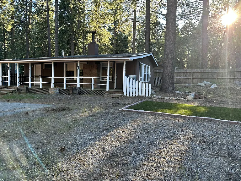307 Pineland Dr — Photo 3