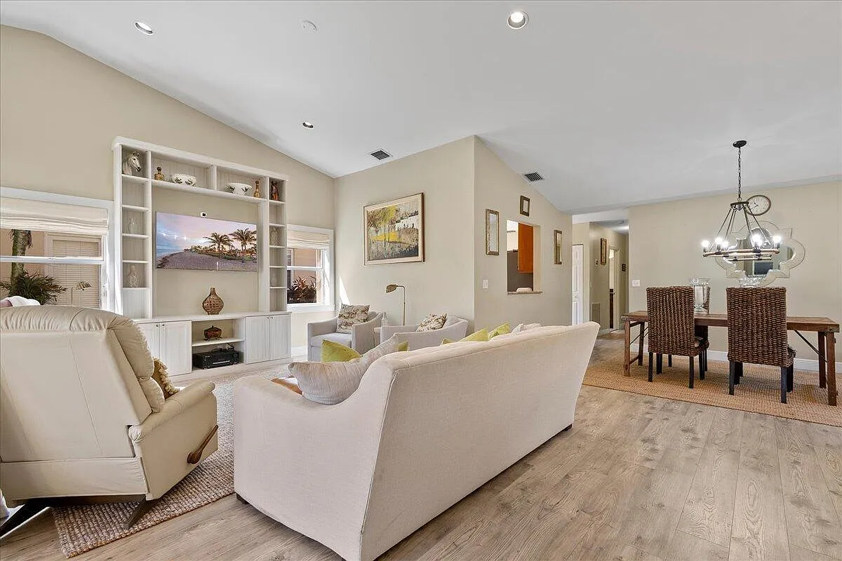2 bed, 2.0 bath, 1407 sqft, $7,000 — Photo 4