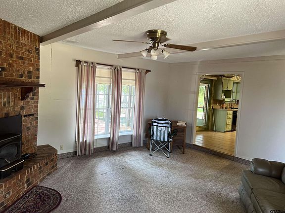 4th image of 10758 Lakeshore Dr