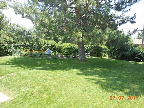 5th image of 2315 Meadowood St