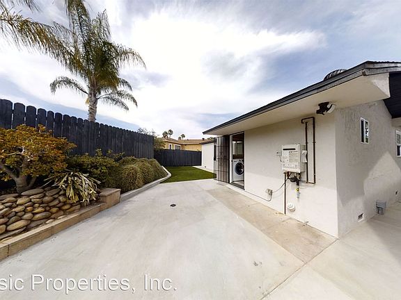 5th image of 4838-40 Curry Dr