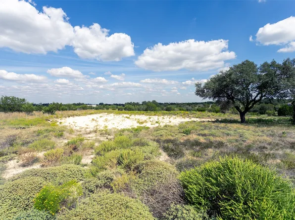127 Gilmore Ct, Lipan, TX 76462