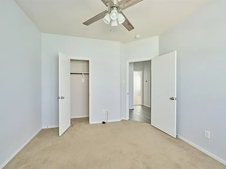 21718 Grassy Hill Ln — Photo 10