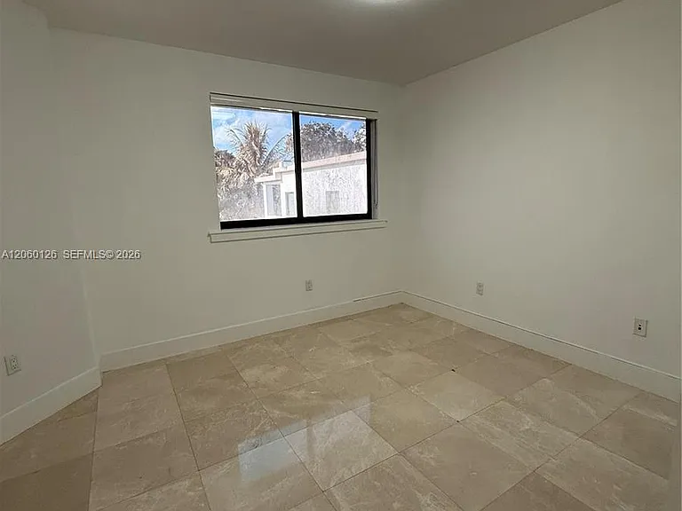 8881 SW 28th St — Photo 27