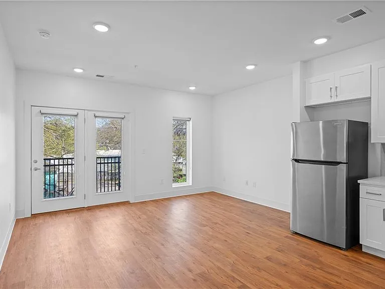 456 Flat Shoals Ave SE #202 — Photo 6