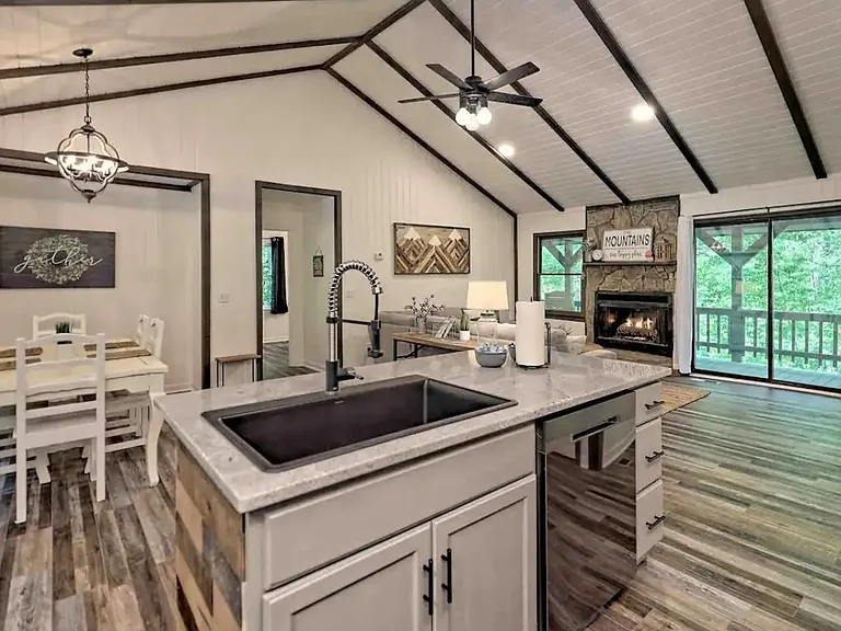 63 Mint Ln — Photo 7