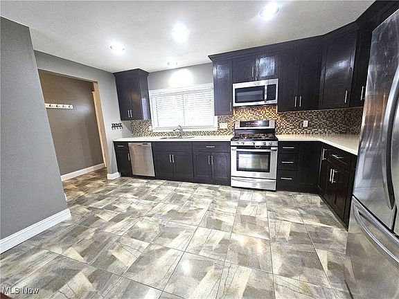 4th image of 5930 Calamie Dr