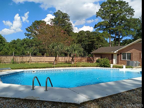 2nd image of 219 McClendon Dr