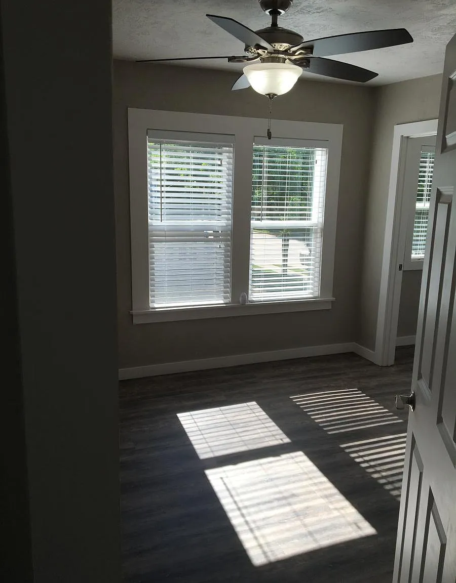1 bed, 900 sqft, $750 — Photo 2